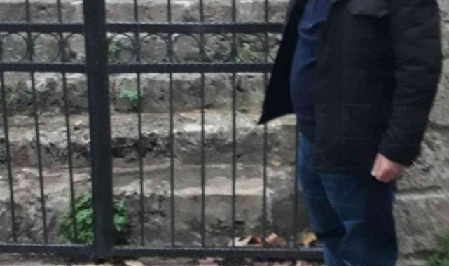 Fatih Sultan Mehmet&#039;in torununun türbesi görenlerin içici acıtıyor