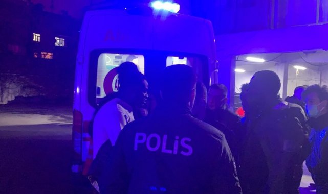 Fatih'te kavga eden yabancı uyruklu şahıslar binanın bodrumunda yangın çıkarttı: 1'i ağır 4 yaralı