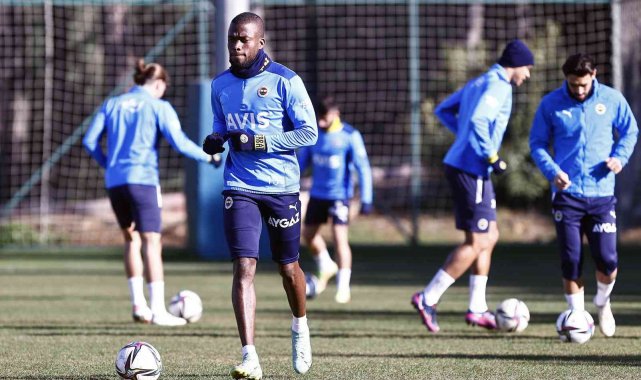 Fenerbahçe, Adana Demirspor maçı hazırlıklarına devam etti