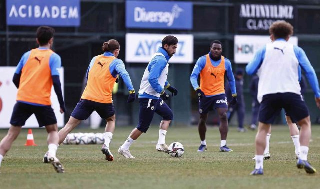 Fenerbahçe, Adana Demirspor maçı hazırlıklarını sürdürdü