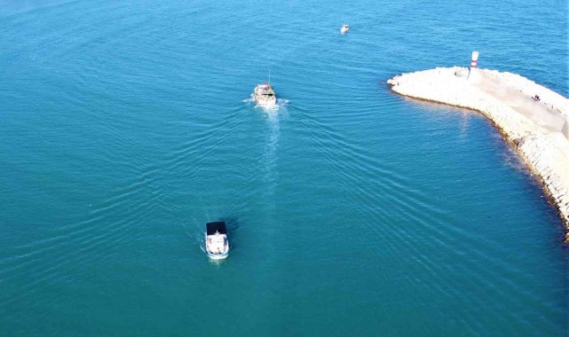 Fırtına geçti, balıkçılar Akdeniz'e açıldı