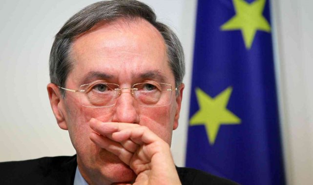 Fransa'nın eski İçişleri Bakanı Gueant'e 1 yıl hapis cezası