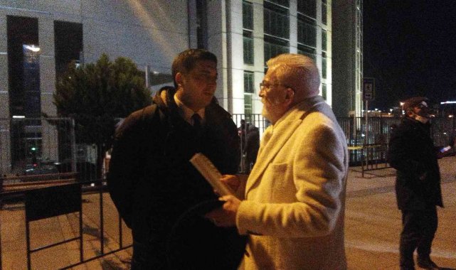 Gazeteci Sedef Kabaş tutuklandı