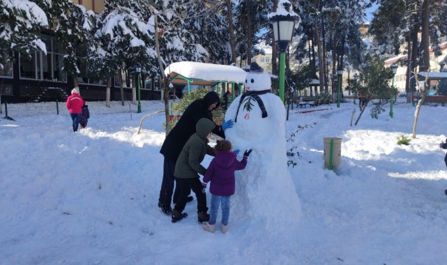 Gaziantep&#039;te kar yağışı yerini güneşe bıraktı