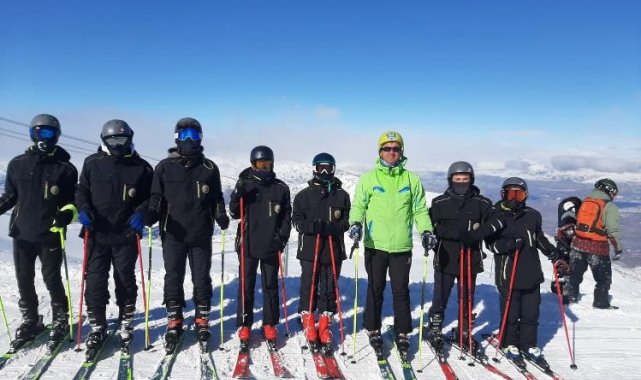 Gedizli kayakçılar Erzincan'dan döndü