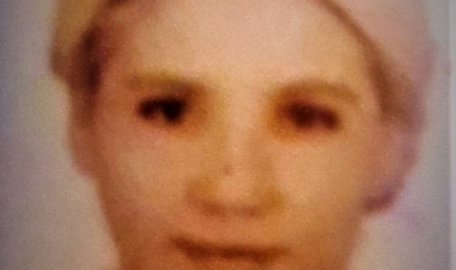 Genç kız evinin önünde ölü bulundu