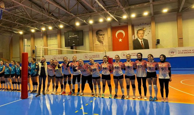 Genç Kızlar Voleybol Takımı Nevşehir İl Birincisi oldu