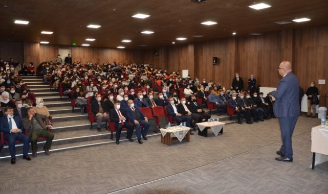 Genel Müdür Keleşer ve Rektör Öztürk Emet&#039;te öğrencilerle bir araya geldi