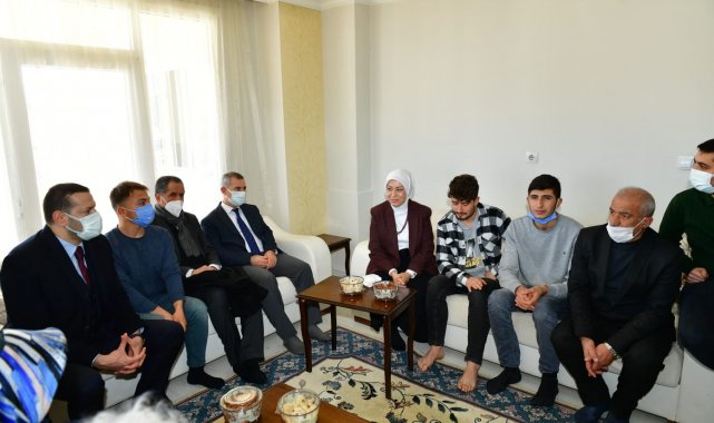 Gıda destek projesinden faydalanan üniversite öğrencileri memnun