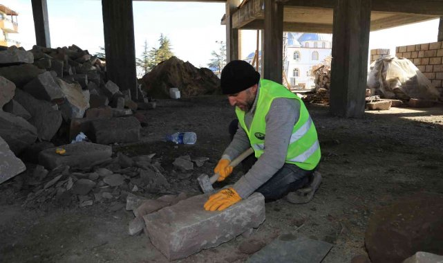 Gölbaşı'nın yapıları andezit taşı ile inşa edilecek