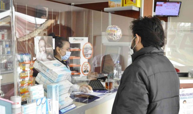 Grip ile koronavirüsü karıştıranlar eczacılara ve aile hekimlerine koşuyor