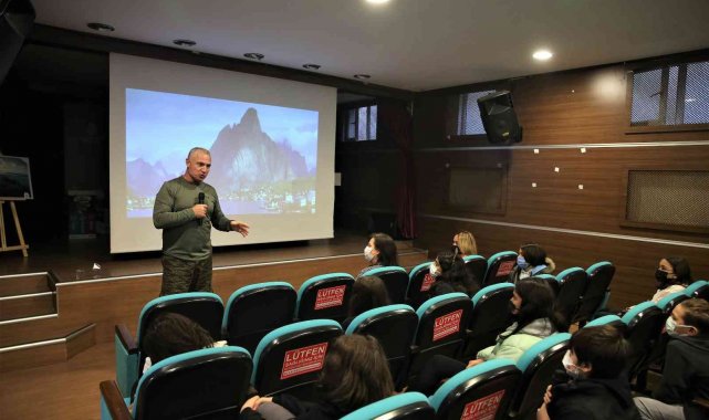 Güven İslamoğlu Başakşehirli çocuklara sıfır atığın önemini anlattı
