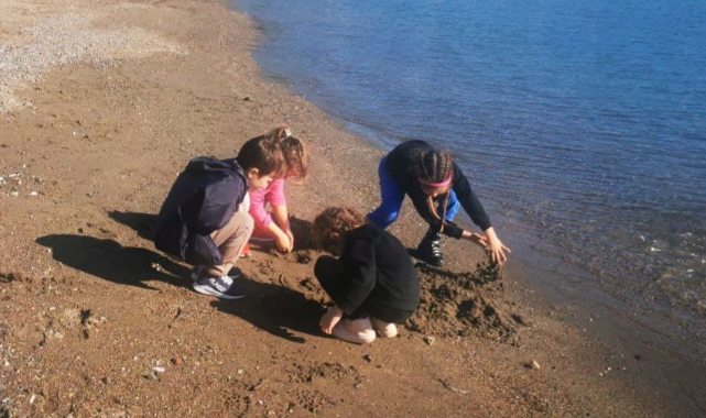 Güzel havayı fırsat bilen sahile indi