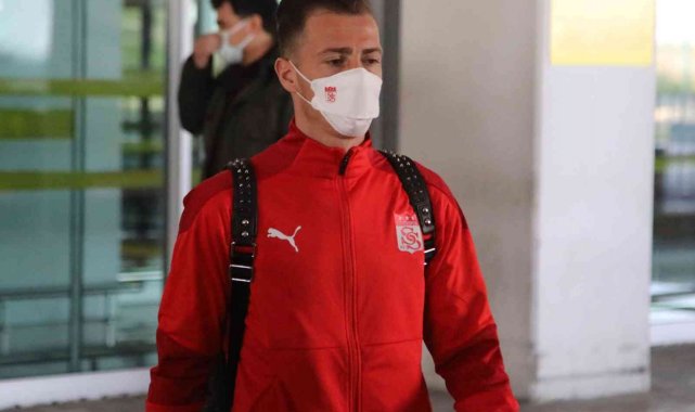 Hakan Arslan'ın adalesinde yırtık tespit edildi