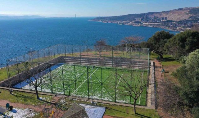 Halı sahanın manzarası hayran bırakıyor