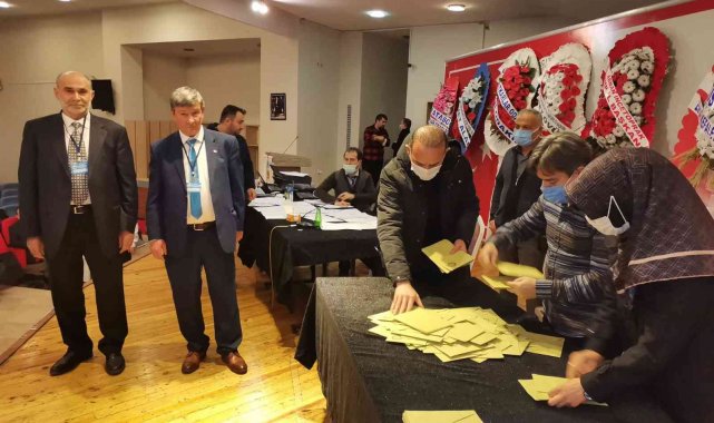 Halıcılar Odası'nda Başkan Efilti güven tazeledi