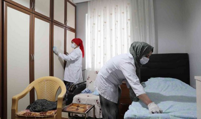 Haliliye'de "Evde bakım hizmeti" gönüllere dokunuluyor