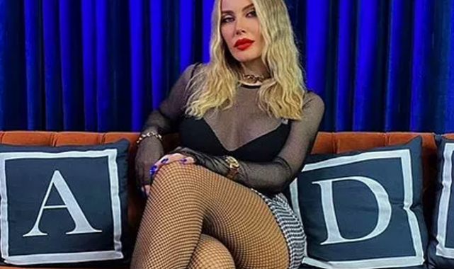 Hande Sarıoğlu: &#039;&#039;Her yer meme dolu zaten&#039;&#039;