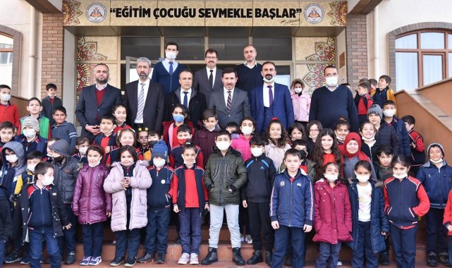 Hasan Kılca: "Eğitimin, eğitimcinin ve öğrencinin yanındayız"