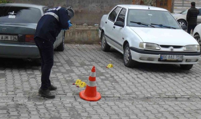 Hasta ziyaretinde silahlı kavga: 3 yaralı