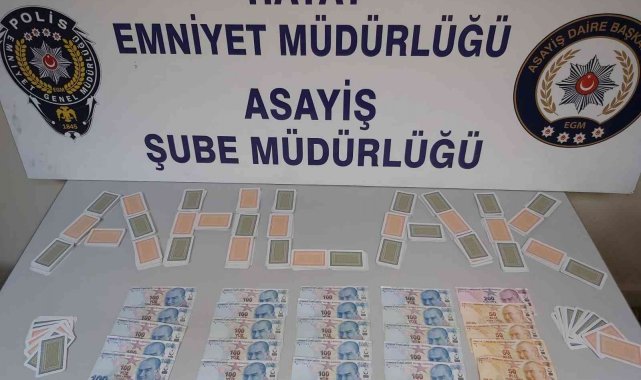 Hatay&#039;da kıraathaneyi kumarhaneye çevirmişler