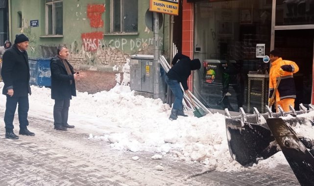 Havza Belediyesinden hafta sonu kar mesaisi