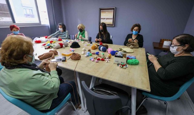 Hayata ilmek ilmek bağlandı