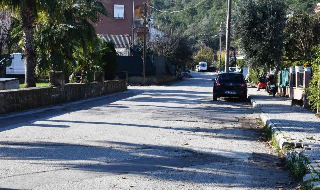 Hayıtlıgöl&#039;de gerçekleşen kanal açma çalışmalarında sonuç olumlu