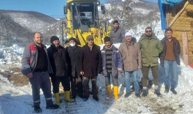 Hayvanlarının çadırı yıkılınca yardımına ekipler koştu