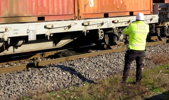 Hemzemin geçitte tren çarpan üniversite öğrencisi hayatını kaybetti
