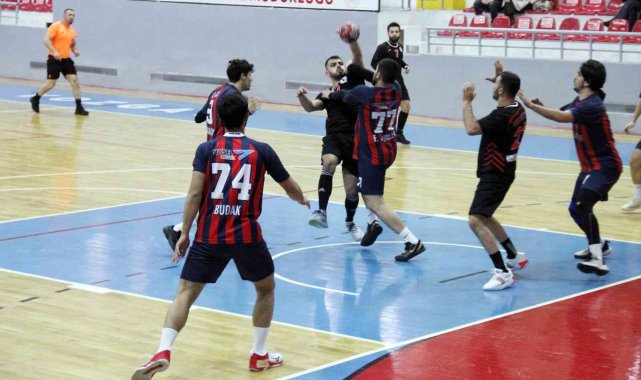 Hentbol Erkekler 2. Ligi: Yozgat Belediyesi Bozokspor: 33 - Mersin İdmanyurduspor: 20