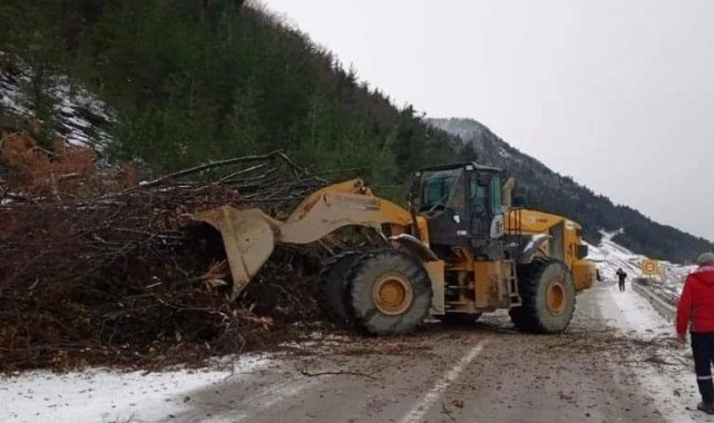 Heyelan anı kamerada