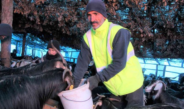 Huzur ve güven ortamıyla köyüne geri dönen çiftçinin yüzünü güldürdü