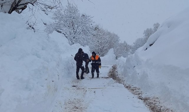 İçme suyu kaynağının üzerine çığ düştü, şehir susuz kaldı