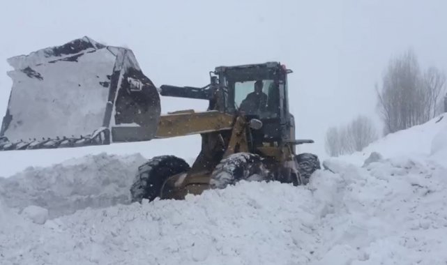 Iğdır&#039;da kapanan 44 köy yolunu açmak için çalışmalar sürüyor