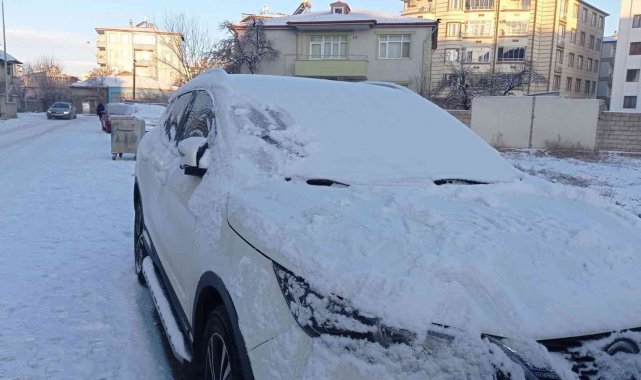 Iğdır&#039;da köy okullarında eğitime kar engeli