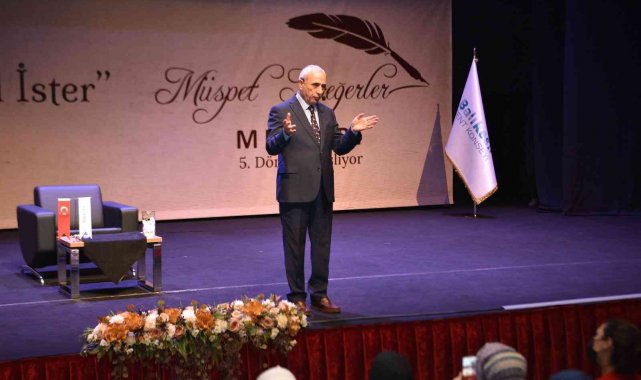 İlk ders Prof. Dr. Nurullah Genç'ten