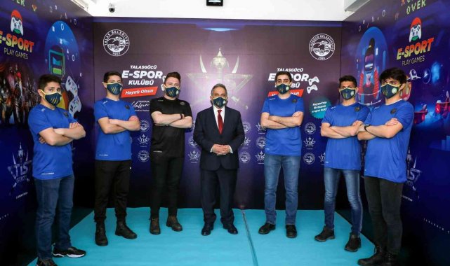 İlk lisanslı belediye E Spor Merkezi&#039;nde başvurular başlıyor