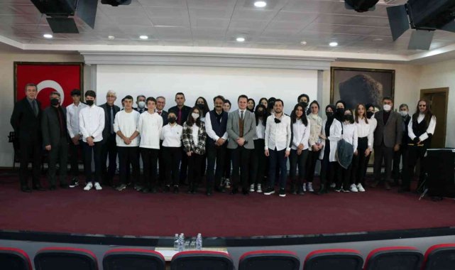 İmam Hatip meslek yarışma ödülleri verildi