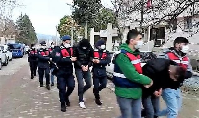 İmzayı atıp hırsızlığa gittiler