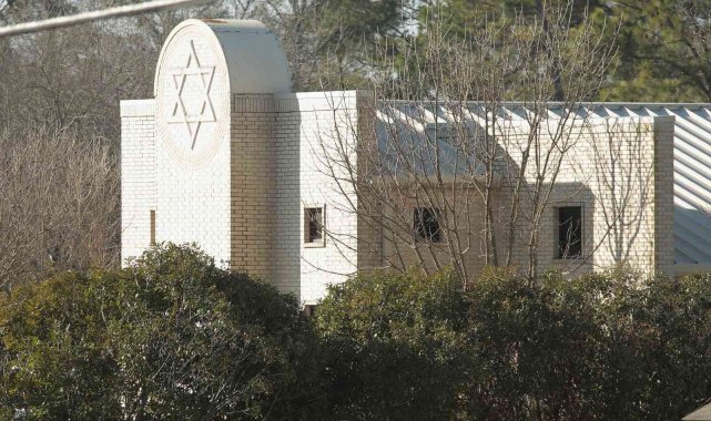 İngiltere'de Texas'taki rehine olayıyla bağlantılı 2 kişiye daha gözaltı