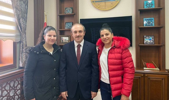 Iraklı göçmenler Vali Epcim'e veda etti