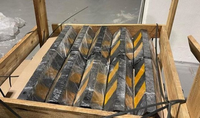 İstanbul'da 250 kilo metamfetamin ele geçirildi