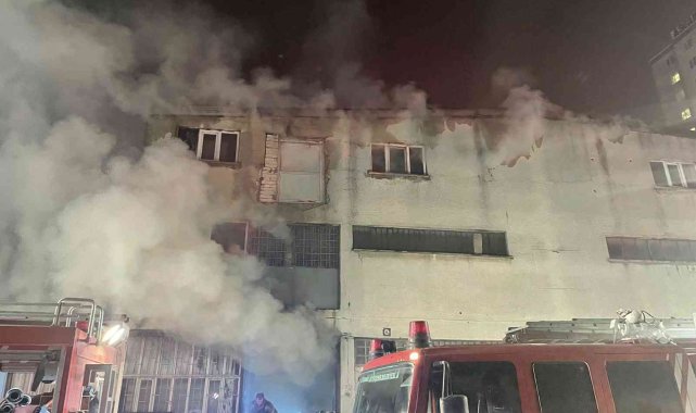 İstanbul'da iplik fabrikasında korkutan yangın