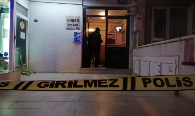 İzmir&#039;de trans birey yaşadığı binanın girişinde ölü bulundu
