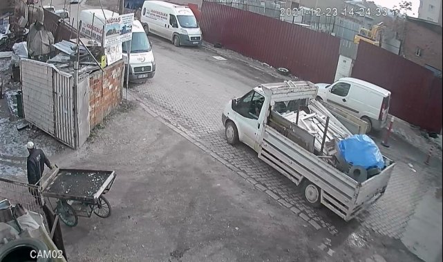 Jandarma hırsızlık olayını aydınlattı, şüpheli 4 kişiden 3'ü yakalandı