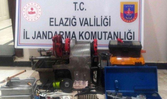 Jandarma tarafından suçüstü yapılan 5 hırsız, gözaltına alındı