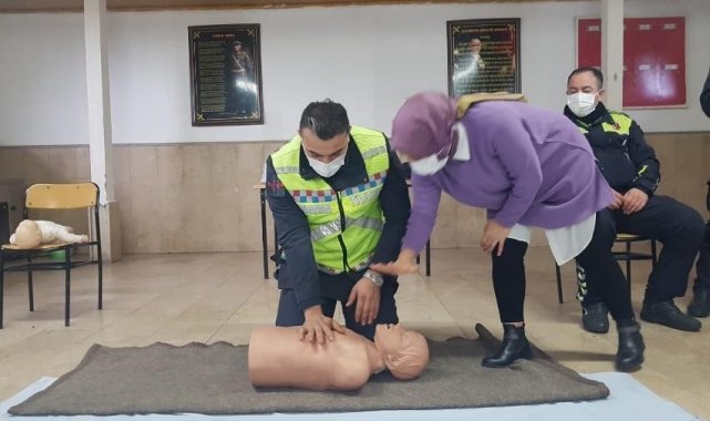 Jandarma trafik personeline ilk yardım eğitimi