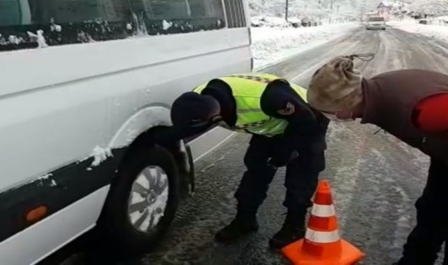 Jandarmadan kış lastiği denetimi