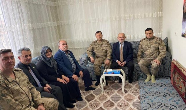 Jandarmadan şehit ailesine ziyaret